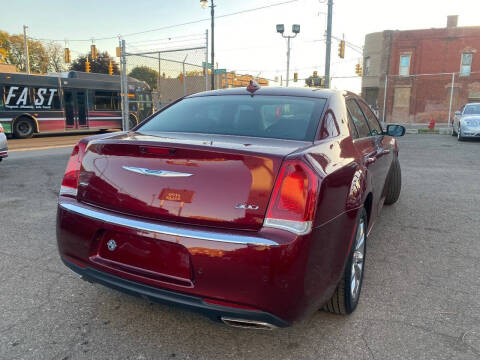 2021 Chrysler 300 Touring L