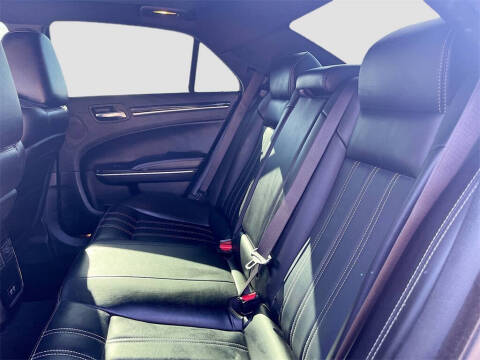 2022 Chrysler 300 S V6