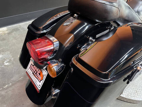 2014 Harley-Davidson FLD - Dyna Switchback