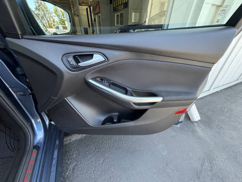 2018 Ford Focus ST
