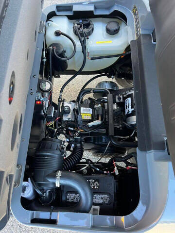 2024 E-Z-GO Express S4 Gas