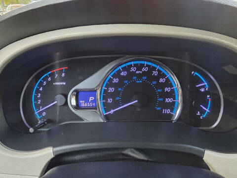 2013 Toyota Sienna XLE 8-Passenger