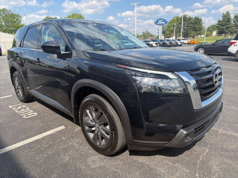 2023 Nissan Pathfinder S