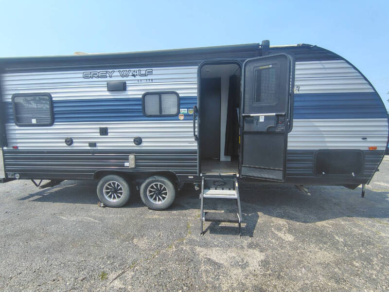 2022 Forest River Grey Wolf