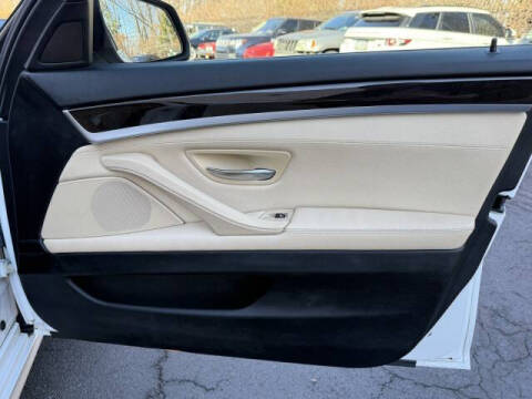 2016 BMW 5 Series 528i xDrive