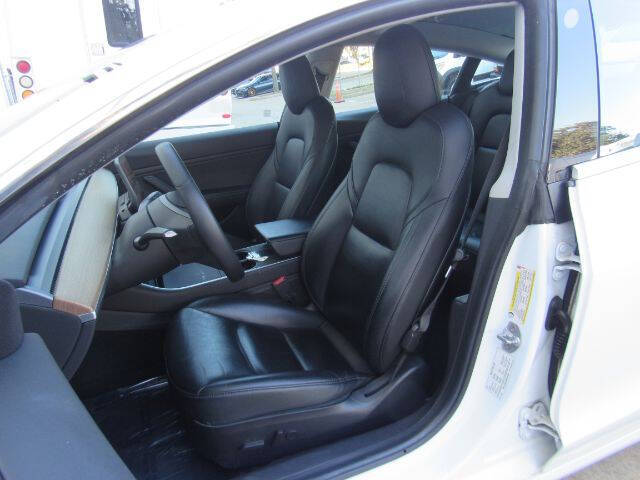 2019 Tesla Model 3 Standard Range