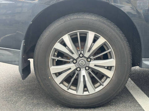 2017 Nissan Pathfinder S