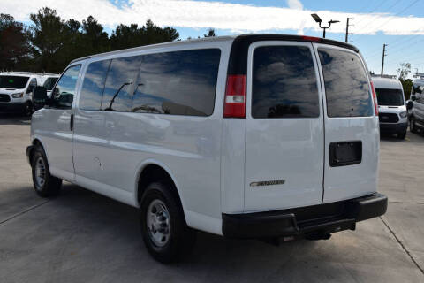 2017 Chevrolet Express LS 2500