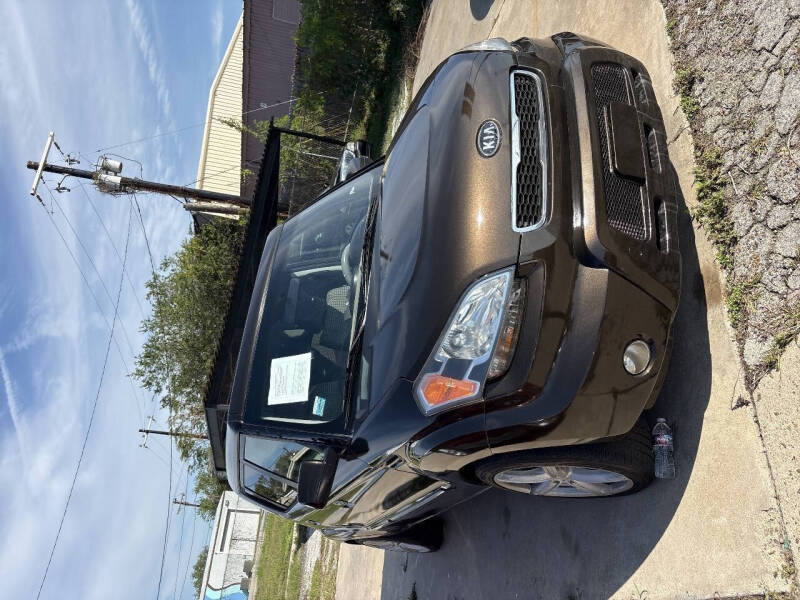 2010 Kia Soul +