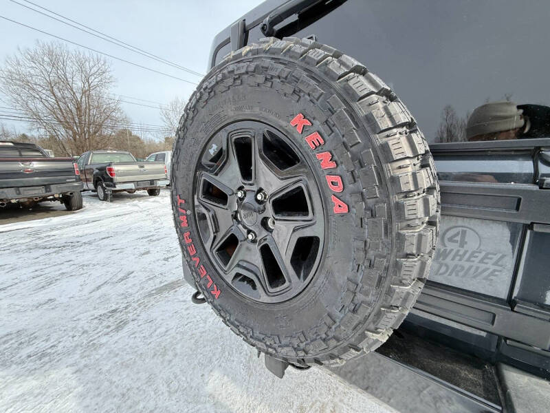 2017 Jeep Wrangler Willys Wheeler