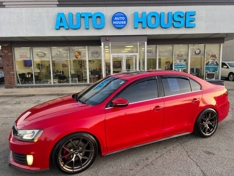 2013 Volkswagen Jetta for sale at Auto House Motors in Downers Grove IL