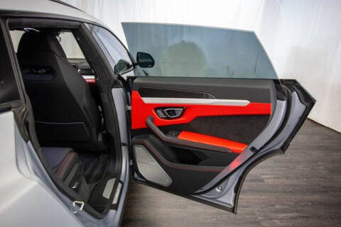 2022 Lamborghini Urus