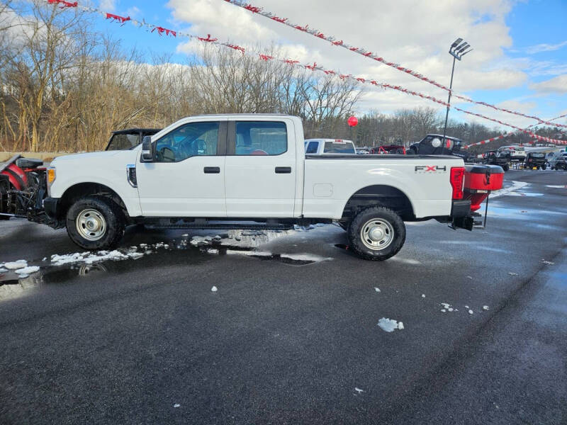 Used 2017 Ford F-250 Super Duty XL with VIN 1FT7W2B62HEE27771 for sale in Valparaiso, IN