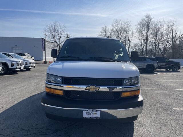 2025 Chevrolet Express 2500