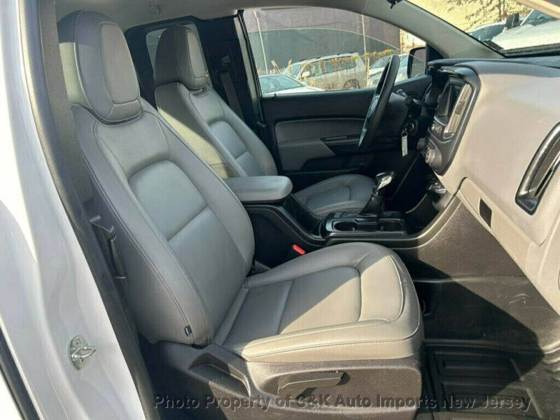 2022 GMC Canyon Elevation Standard