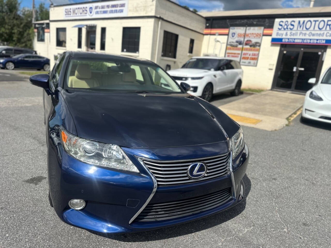 2013 Lexus ES 300h for sale at S & S Motors in Marietta, GA