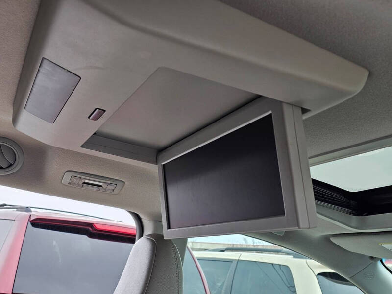 2012 Toyota Sienna XLE 8-Passenger