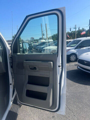 2013 Ford E-Series E-150