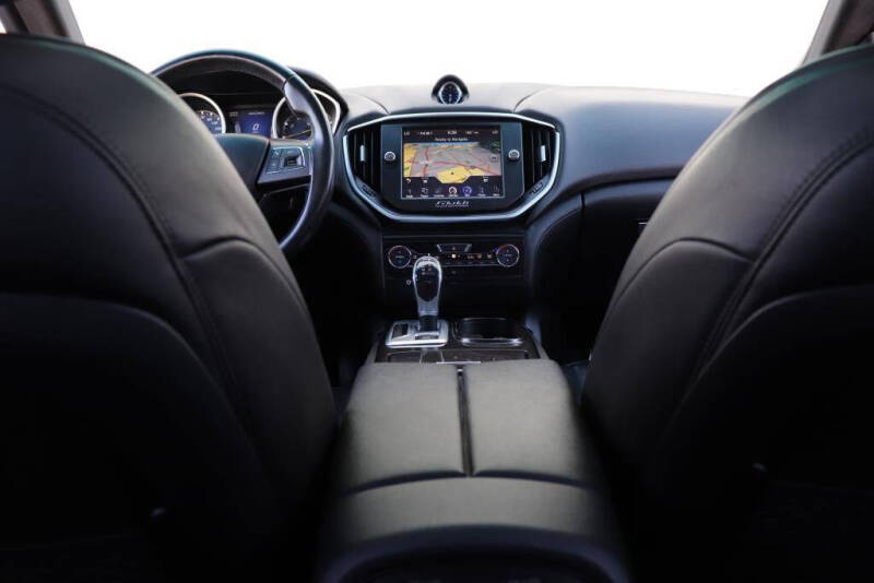 2016 Maserati Ghibli