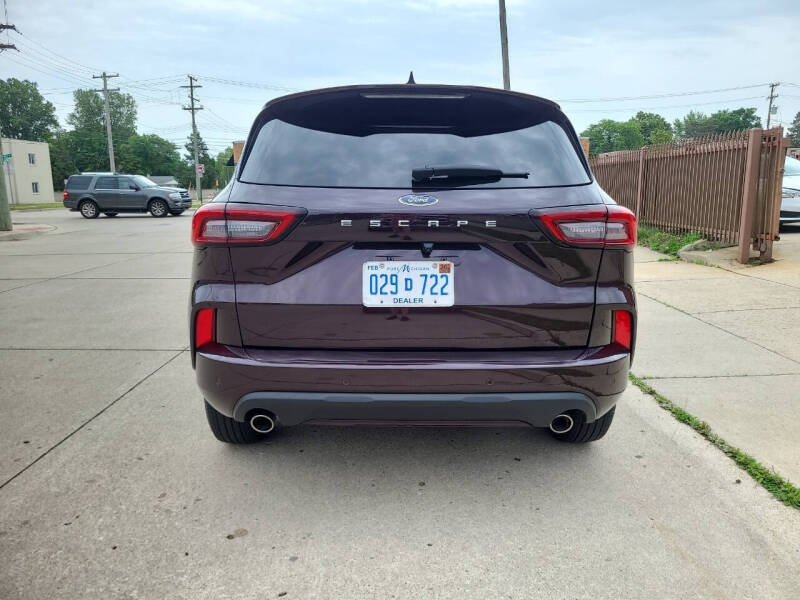 2023 Ford Escape ST-Line