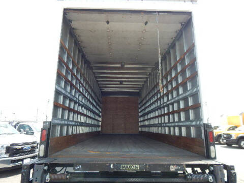 2017 Freightliner M2 106