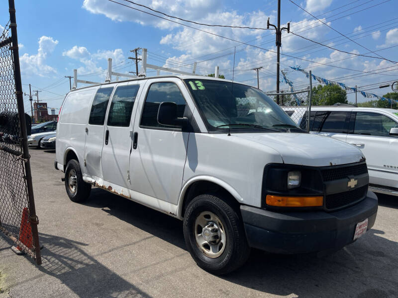 2013 Chevrolet Express 2500
