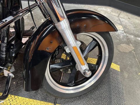 2014 Harley-Davidson FLD - Dyna Switchback