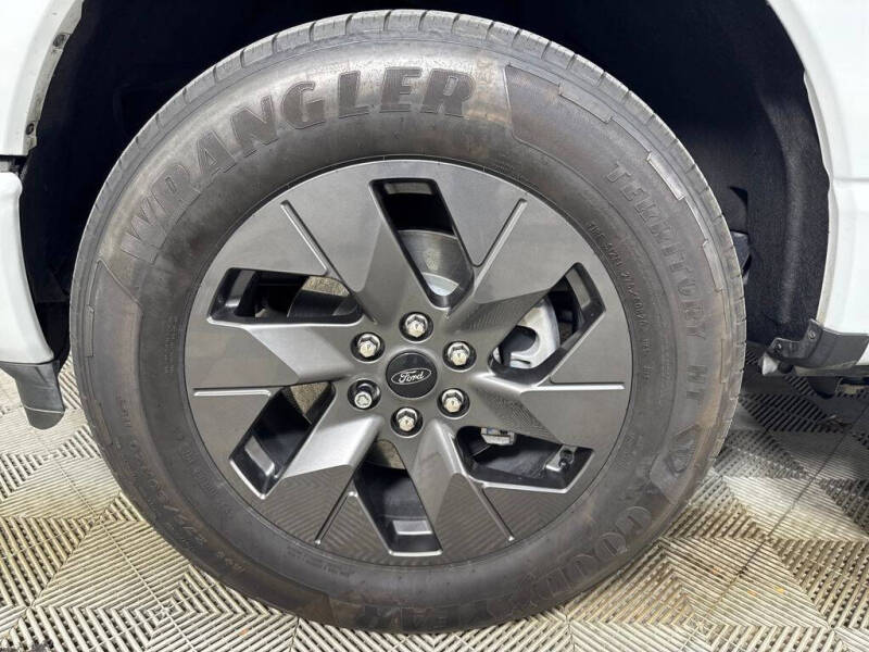 2023 Ford F-150 Lightning XLT