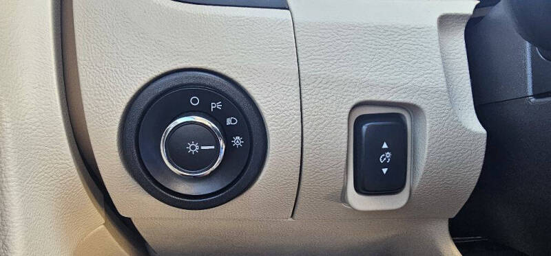 2013 Ford Taurus SEL