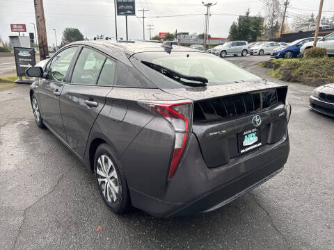 2016 Toyota Prius Two Eco