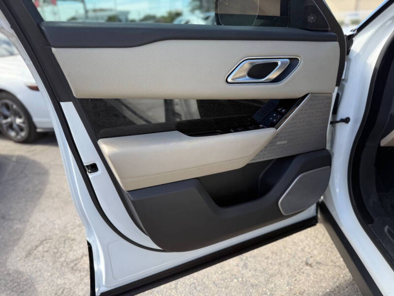 2018 Land Rover Range Rover Velar P250 R-Dynamic SE