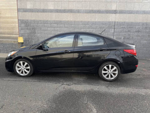 2013 Hyundai Accent GLS