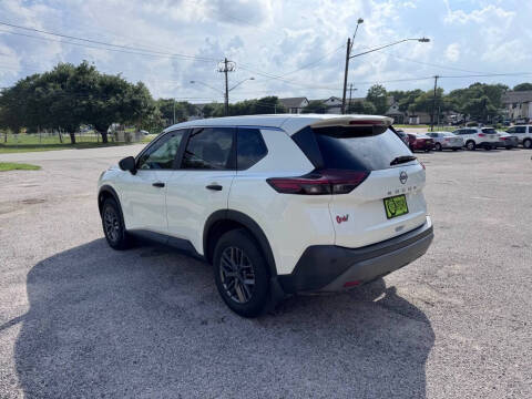 2022 Nissan Rogue S