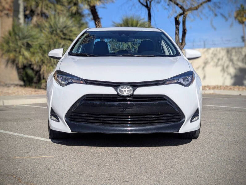 2017 Toyota Corolla LE photo 5