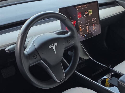 2019 Tesla Model 3 Standard Range Plus