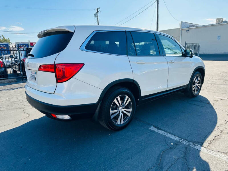 2016 Honda Pilot EX-L photo 3