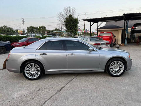2011 Chrysler 300 C