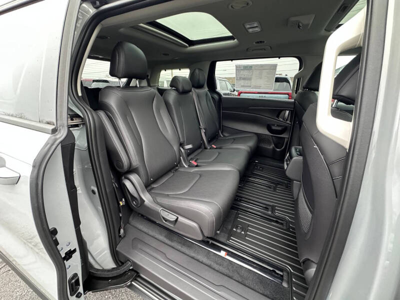 2026 Kia Carnival SX
