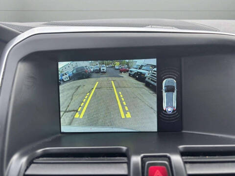 2017 Volvo XC60 T5 Dynamic