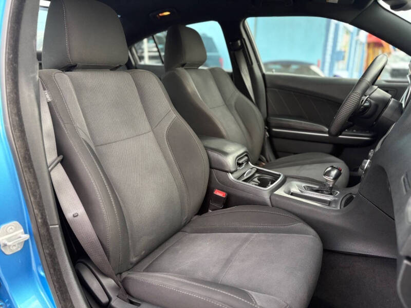 2015 Dodge Charger SXT