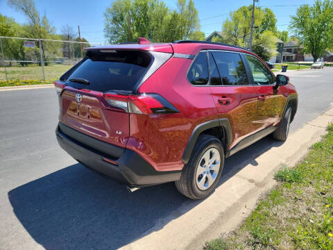 2019 Toyota RAV4 LE