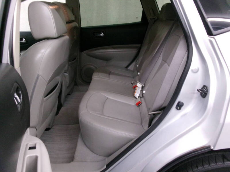2012 Nissan Rogue SV w/SL Package