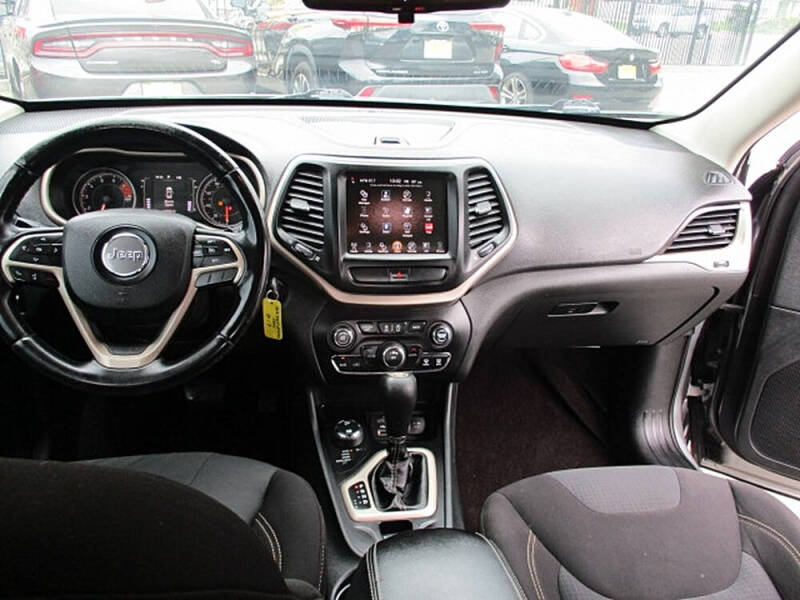 2016 Jeep Cherokee