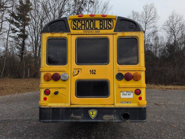 2011 IC Bus CE Series