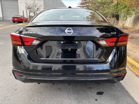 2021 Nissan Altima 2.5 SV