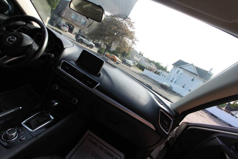 2015 Mazda MAZDA3 s Touring