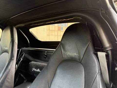 2002 Mazda MX-5 Miata SE