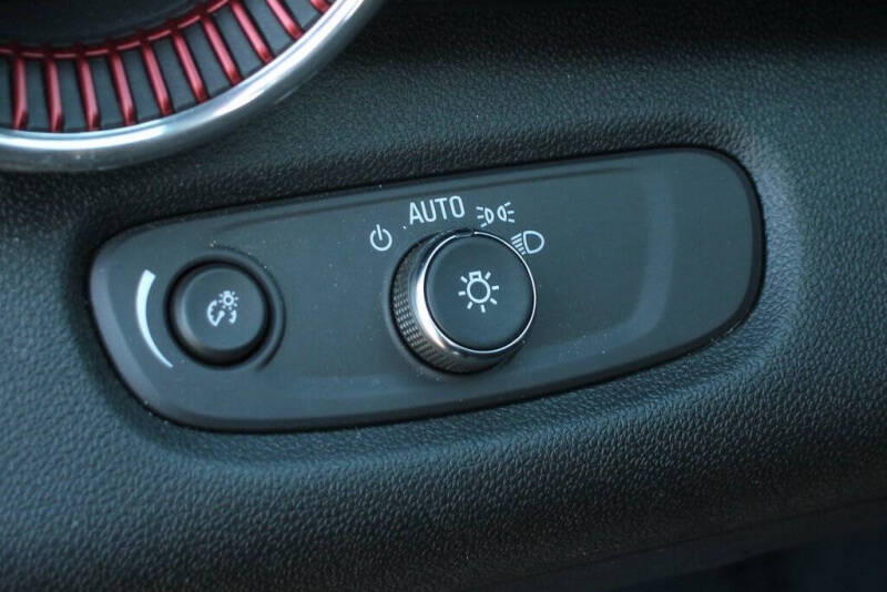 2024 Chevrolet Trax RS