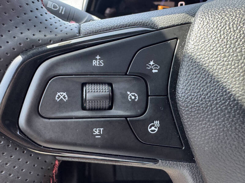 2025 Chevrolet Trax RS