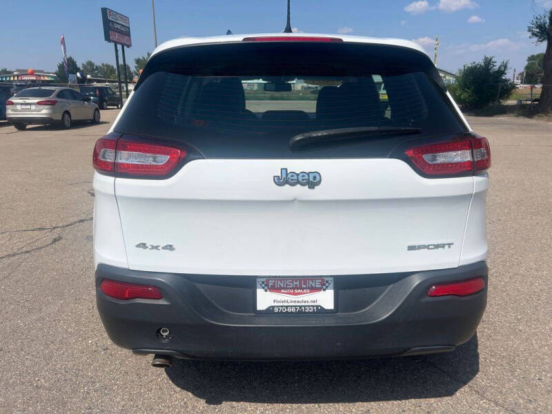 2015 Jeep Cherokee Sport